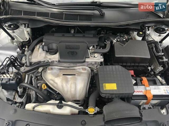 Серый Тойота Камри, объемом двигателя 2.5 л и пробегом 181 тыс. км за 11500 $, фото 11 на Automoto.ua