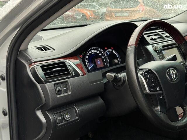 Серый Тойота Камри, объемом двигателя 2.5 л и пробегом 213 тыс. км за 14490 $, фото 21 на Automoto.ua