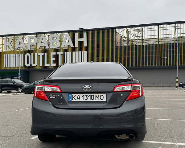 Тойота Камри 2012 в Киеве на Automoto.ua Серый Тойота Камри, объемом двигателя 2.49 л и пробегом 193 тыс. км за 9699 $, фото 4 на Automoto.ua