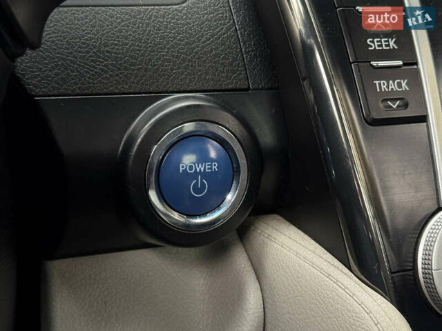 Серый Тойота Камри, объемом двигателя 2.49 л и пробегом 268 тыс. км за 11490 $, фото 18 на Automoto.ua