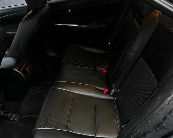 Сірий Тойота Камрі, об'ємом двигуна 2.49 л та пробігом 253 тис. км за 10799 $, фото 10 на Automoto.ua