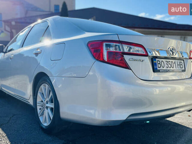 Серый Тойота Камри, объемом двигателя 2.5 л и пробегом 155 тыс. км за 13000 $, фото 6 на Automoto.ua