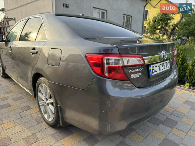 Сірий Тойота Камрі, об'ємом двигуна 2.49 л та пробігом 290 тис. км за 9500 $, фото 4 на Automoto.ua