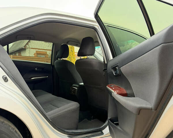 Сірий Тойота Камрі, об'ємом двигуна 2.5 л та пробігом 232 тис. км за 12800 $, фото 30 на Automoto.ua