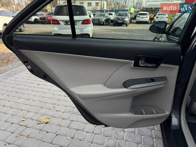 Сірий Тойота Камрі, об'ємом двигуна 2.5 л та пробігом 138 тис. км за 11950 $, фото 25 на Automoto.ua