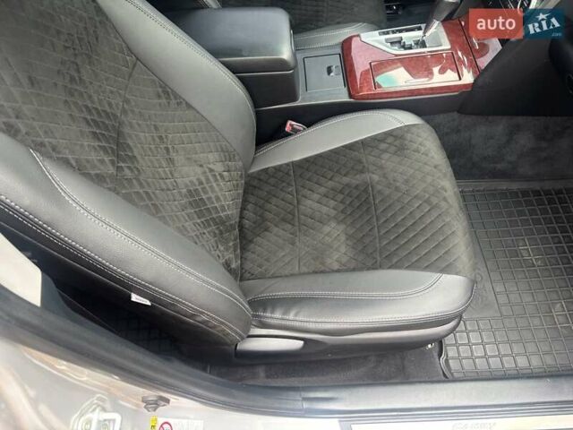 Серый Тойота Камри, объемом двигателя 2.5 л и пробегом 198 тыс. км за 13900 $, фото 14 на Automoto.ua