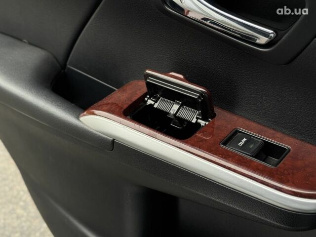 Серый Тойота Камри, объемом двигателя 2.5 л и пробегом 213 тыс. км за 14490 $, фото 39 на Automoto.ua