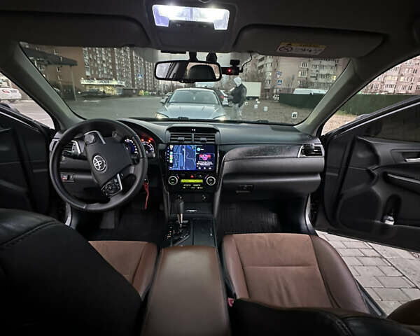 Сірий Тойота Камрі, об'ємом двигуна 2.49 л та пробігом 220 тис. км за 11500 $, фото 8 на Automoto.ua