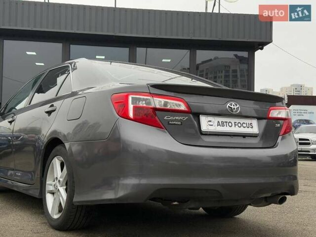 Сірий Тойота Камрі, об'ємом двигуна 2.49 л та пробігом 316 тис. км за 11790 $, фото 5 на Automoto.ua