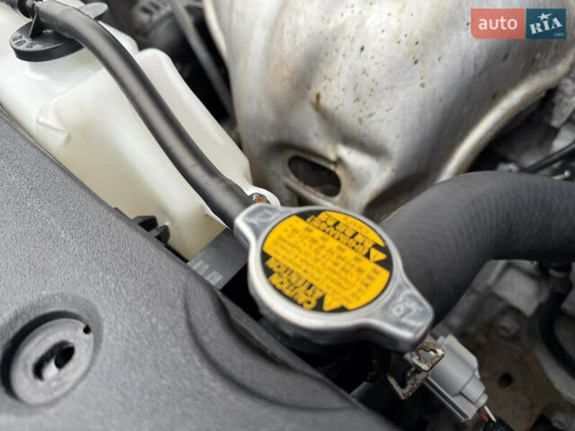 Серый Тойота Камри, объемом двигателя 2.5 л и пробегом 198 тыс. км за 13999 $, фото 45 на Automoto.ua