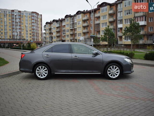 Сірий Тойота Камрі, об'ємом двигуна 2.5 л та пробігом 163 тис. км за 13250 $, фото 2 на Automoto.ua
