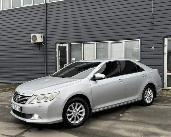 Серый Тойота Камри, объемом двигателя 2.49 л и пробегом 191 тыс. км за 13300 $, фото 6 на Automoto.ua