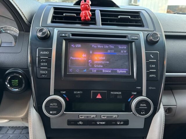 Серый Тойота Камри, объемом двигателя 2.5 л и пробегом 190 тыс. км за 11800 $, фото 16 на Automoto.ua