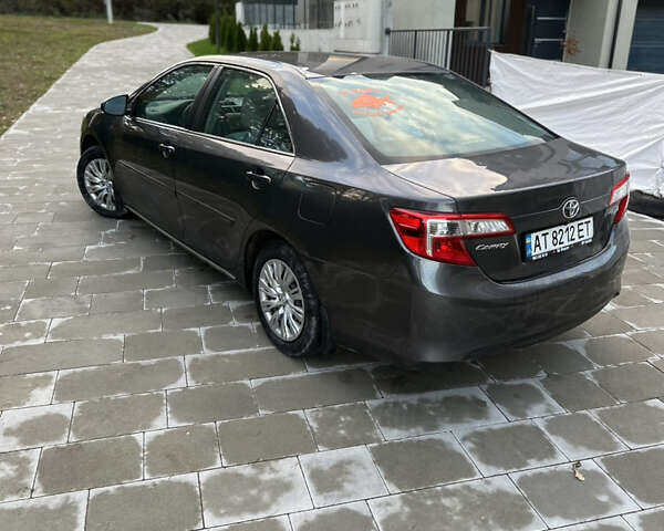 Тойота Камри 2012 в Львове на Automoto.ua Серый Тойота Камри, объемом двигателя 2.5 л и пробегом 179 тыс. км за 10700 $, фото 8 на Automoto.ua