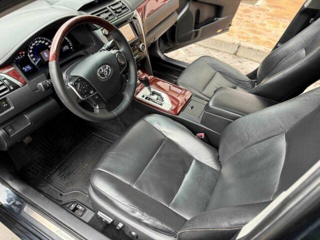 Сірий Тойота Камрі, об'ємом двигуна 2.5 л та пробігом 160 тис. км за 14900 $, фото 11 на Automoto.ua