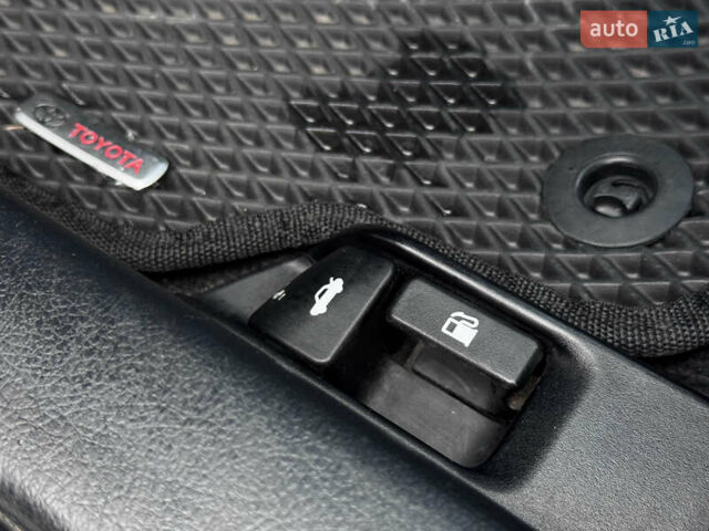 Тойота Камри 2012 в Киеве на Automoto.ua Серый Тойота Камри, объемом двигателя 2.49 л и пробегом 198 тыс. км за 15490 $, фото 49 на Automoto.ua