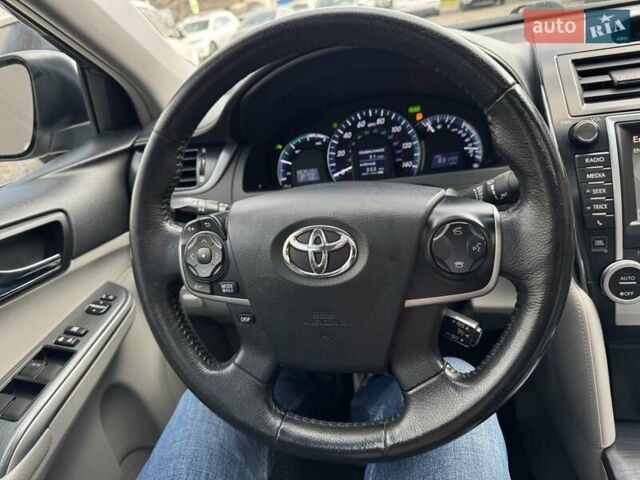 Сірий Тойота Камрі, об'ємом двигуна 2.5 л та пробігом 138 тис. км за 11950 $, фото 34 на Automoto.ua