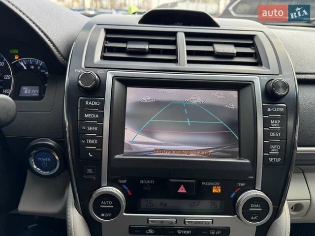 Сірий Тойота Камрі, об'ємом двигуна 2.5 л та пробігом 138 тис. км за 11950 $, фото 40 на Automoto.ua