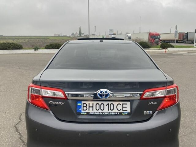 Серый Тойота Камри, объемом двигателя 2.5 л и пробегом 188 тыс. км за 12700 $, фото 6 на Automoto.ua