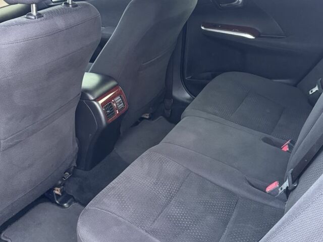 Серый Тойота Камри, объемом двигателя 2.5 л и пробегом 375 тыс. км за 10500 $, фото 8 на Automoto.ua