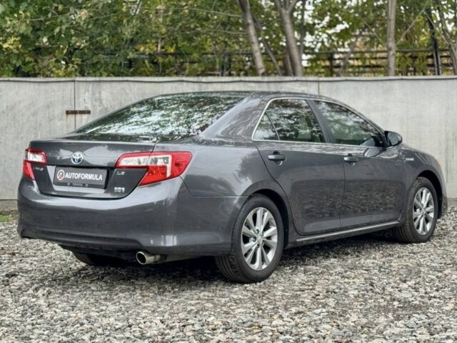 Сірий Тойота Камрі, об'ємом двигуна 2.5 л та пробігом 268 тис. км за 10990 $, фото 7 на Automoto.ua