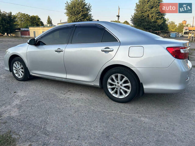 Сірий Тойота Камрі, об'ємом двигуна 2.5 л та пробігом 212 тис. км за 13500 $, фото 8 на Automoto.ua