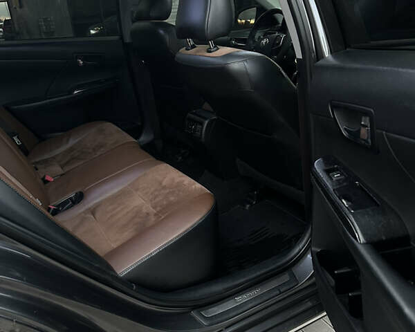 Сірий Тойота Камрі, об'ємом двигуна 2.49 л та пробігом 220 тис. км за 11500 $, фото 12 на Automoto.ua