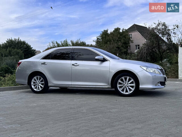 Тойота Камри 2012 в Киеве на Automoto.ua Серый Тойота Камри, объемом двигателя 2.49 л и пробегом 198 тыс. км за 15490 $, фото 9 на Automoto.ua