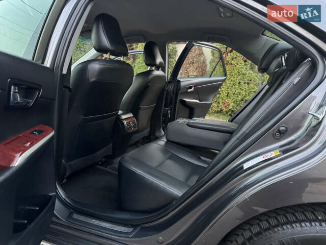 Серый Тойота Камри, объемом двигателя 2.5 л и пробегом 164 тыс. км за 12900 $, фото 44 на Automoto.ua