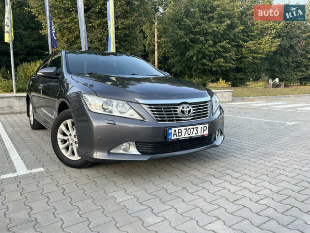 Серый Тойота Камри, объемом двигателя 2.5 л и пробегом 182 тыс. км за 13600 $, фото 20 на Automoto.ua