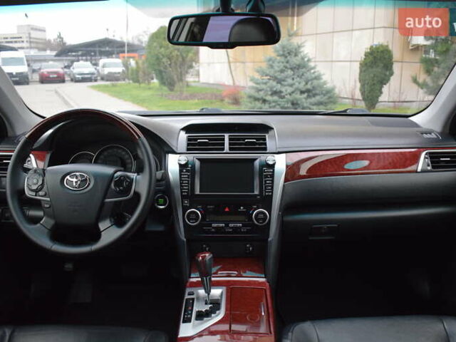 Сірий Тойота Камрі, об'ємом двигуна 2.5 л та пробігом 163 тис. км за 13250 $, фото 7 на Automoto.ua