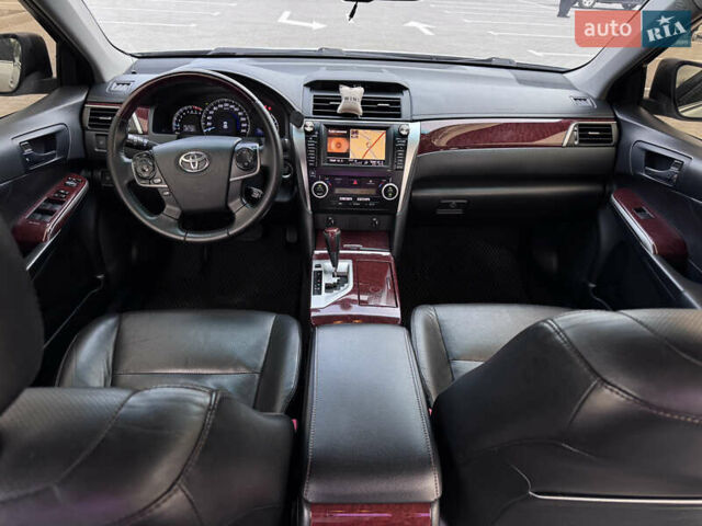 Тойота Камри 2012 в Киеве на Automoto.ua Серый Тойота Камри, объемом двигателя 2.49 л и пробегом 198 тыс. км за 15490 $, фото 68 на Automoto.ua