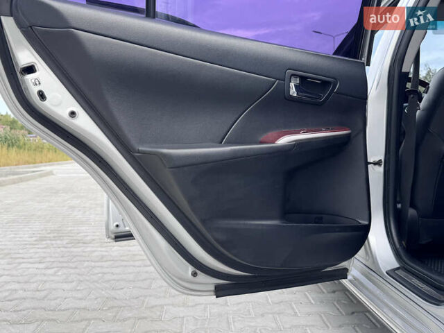 Тойота Камри 2012 в Киеве на Automoto.ua Серый Тойота Камри, объемом двигателя 2.49 л и пробегом 198 тыс. км за 15490 $, фото 45 на Automoto.ua