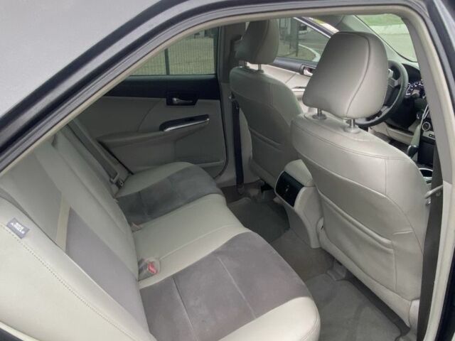 Серый Тойота Камри, объемом двигателя 2.5 л и пробегом 188 тыс. км за 12700 $, фото 15 на Automoto.ua