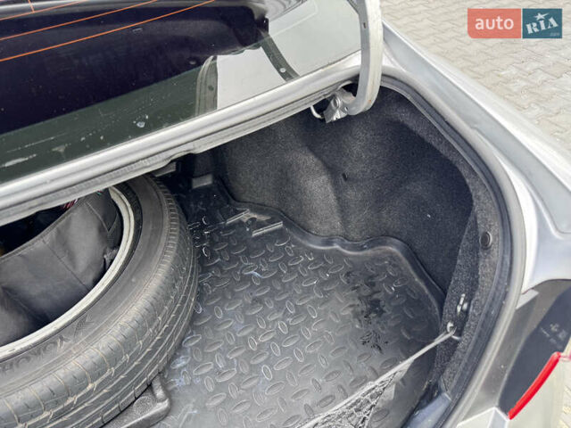 Тойота Камри 2012 в Киеве на Automoto.ua Серый Тойота Камри, объемом двигателя 2.49 л и пробегом 198 тыс. км за 15490 $, фото 78 на Automoto.ua