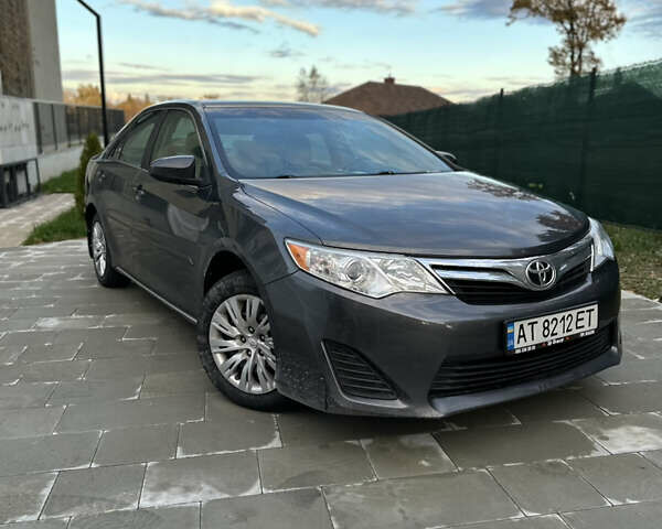 Тойота Камри 2012 в Львове на Automoto.ua Серый Тойота Камри, объемом двигателя 2.5 л и пробегом 179 тыс. км за 10700 $, фото 1 на Automoto.ua