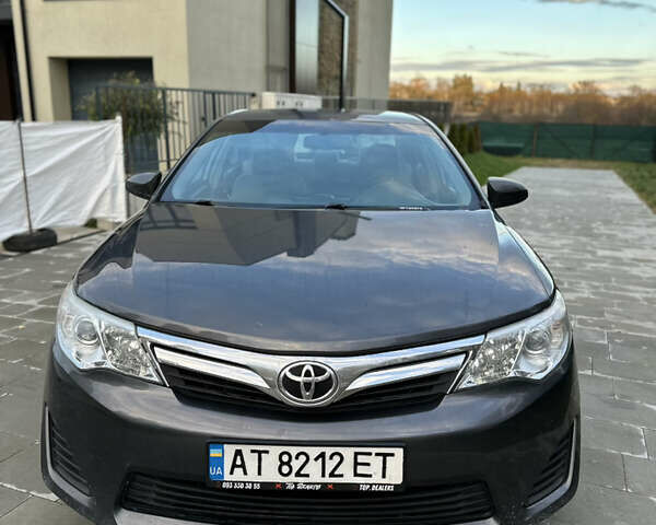 Тойота Камри 2012 в Львове на Automoto.ua Серый Тойота Камри, объемом двигателя 2.5 л и пробегом 179 тыс. км за 10700 $, фото 2 на Automoto.ua