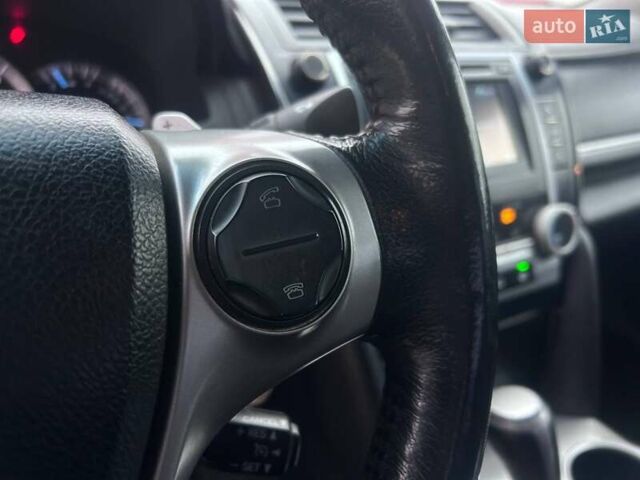 Серый Тойота Камри, объемом двигателя 2.49 л и пробегом 316 тыс. км за 9990 $, фото 17 на Automoto.ua