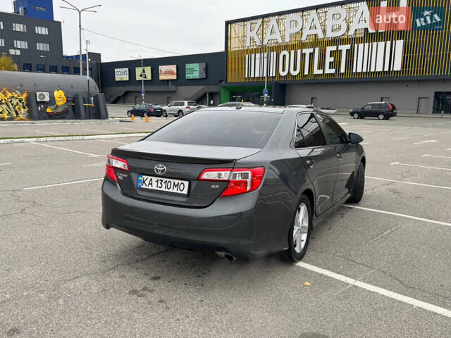 Тойота Камри 2012 в Киеве на Automoto.ua Серый Тойота Камри, объемом двигателя 2.49 л и пробегом 193 тыс. км за 9699 $, фото 3 на Automoto.ua