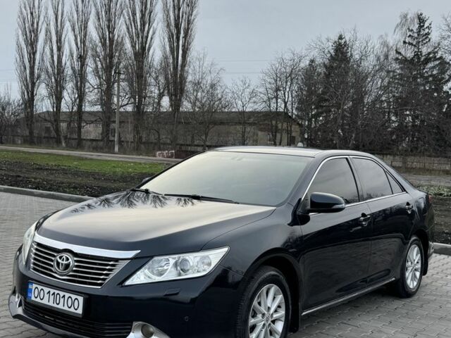 Серый Тойота Камри, объемом двигателя 2.5 л и пробегом 375 тыс. км за 10500 $, фото 1 на Automoto.ua
