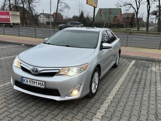 Серый Тойота Камри, объемом двигателя 2.5 л и пробегом 290 тыс. км за 11400 $, фото 6 на Automoto.ua