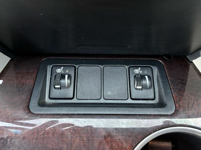 Серый Тойота Камри, объемом двигателя 2.5 л и пробегом 190 тыс. км за 11800 $, фото 15 на Automoto.ua