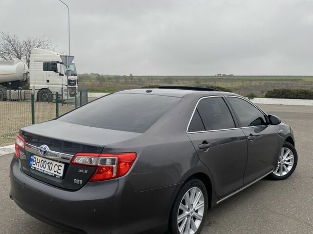 Серый Тойота Камри, объемом двигателя 2.5 л и пробегом 188 тыс. км за 12700 $, фото 5 на Automoto.ua