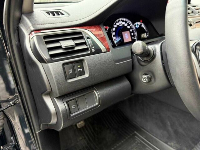 Сірий Тойота Камрі, об'ємом двигуна 2.5 л та пробігом 160 тис. км за 14900 $, фото 13 на Automoto.ua