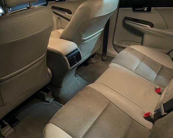 Серый Тойота Камри, объемом двигателя 2.49 л и пробегом 229 тыс. км за 12800 $, фото 19 на Automoto.ua