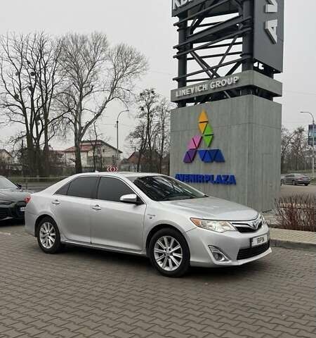 Серый Тойота Камри, объемом двигателя 2.49 л и пробегом 290 тыс. км за 11400 $, фото 21 на Automoto.ua