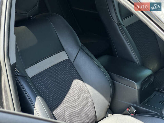 Сірий Тойота Камрі, об'ємом двигуна 2.49 л та пробігом 252 тис. км за 9800 $, фото 17 на Automoto.ua