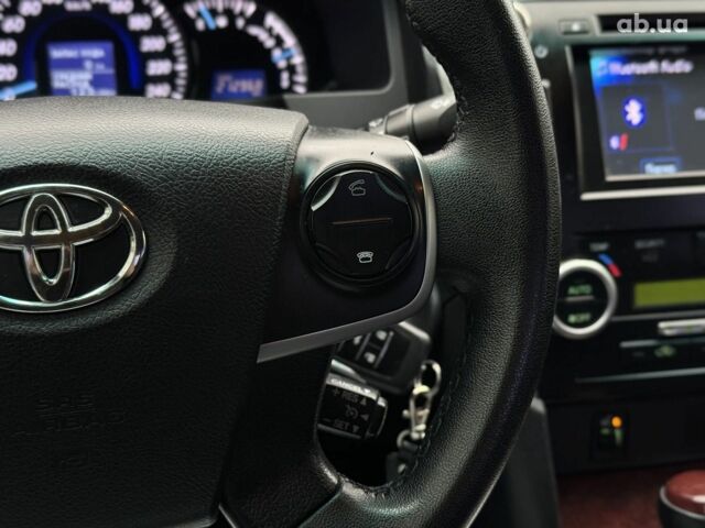 Серый Тойота Камри, объемом двигателя 2.5 л и пробегом 213 тыс. км за 14490 $, фото 29 на Automoto.ua