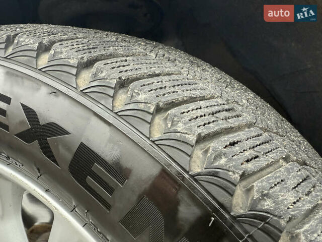 Серый Тойота Камри, объемом двигателя 2.5 л и пробегом 198 тыс. км за 13999 $, фото 50 на Automoto.ua