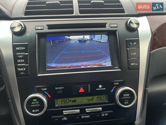 Серый Тойота Камри, объемом двигателя 2.5 л и пробегом 188 тыс. км за 15800 $, фото 13 на Automoto.ua